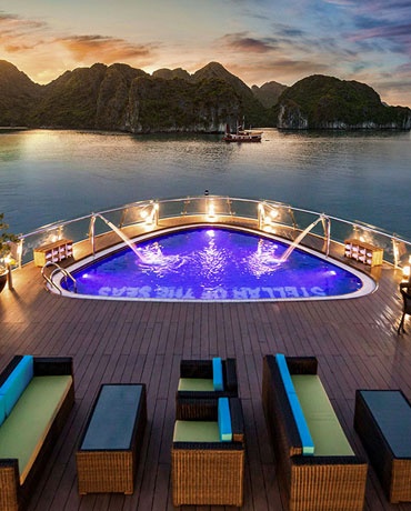 Cruises with outdoor pools